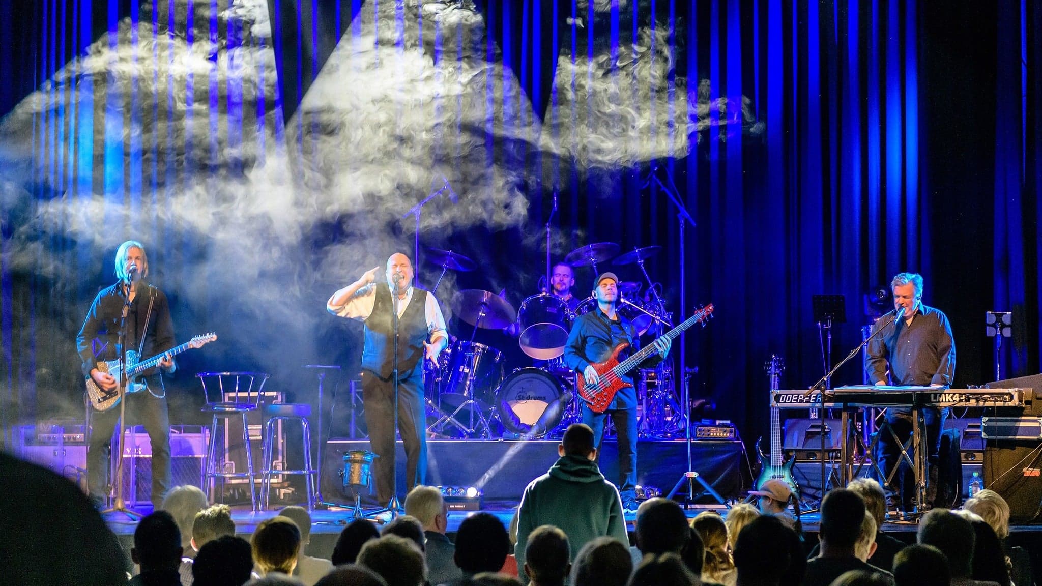 True Collins - Europes Greatest Phil Collins Show